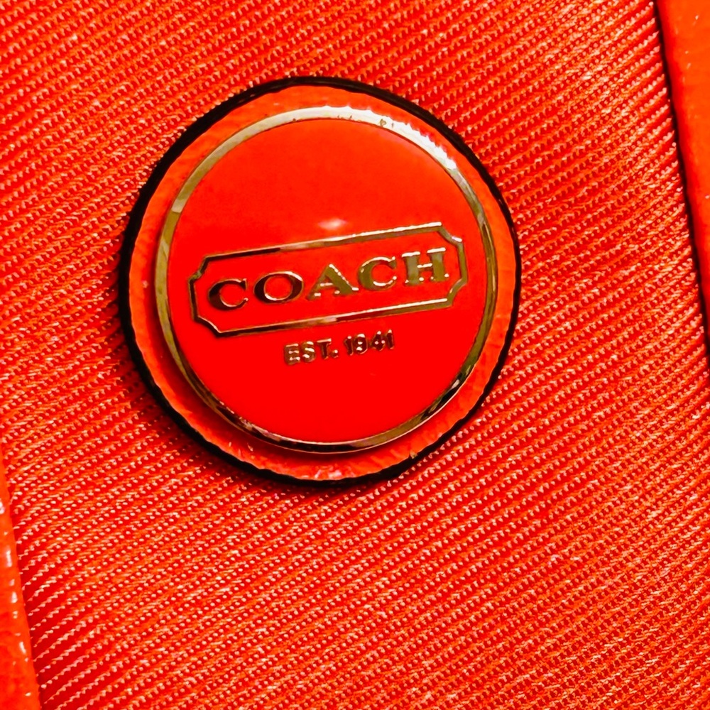 Coach Tote/ Shoulder Bag - Picture 3 of 14